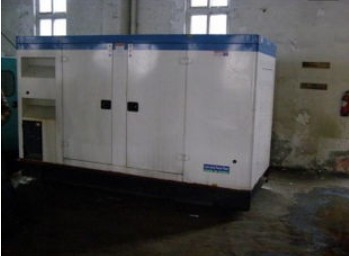 吐鲁番康明斯150kw大型柴油二手发电机组